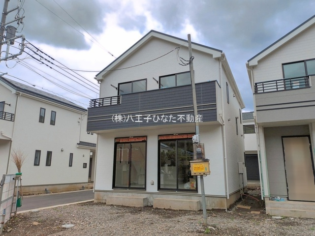 祝成約済み　八王子市　弐分方町　新築戸建て　１０期の外観|～仲介手数料無料☆八王子ひなた不動産～八王子市弐分方町　新築戸建て