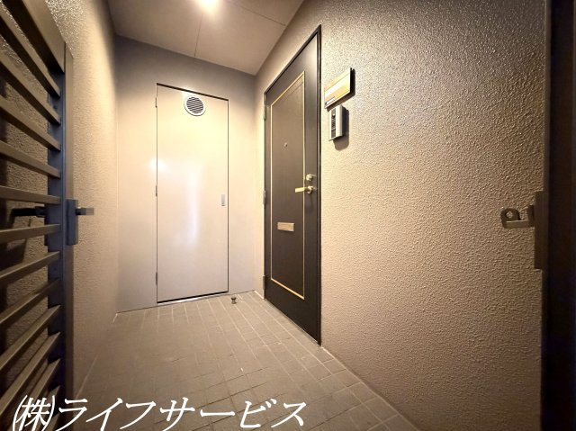【玄関】 | グローバル御幣島駅前 | 玄関／専用ポーチあり！