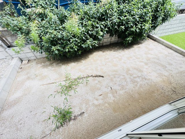 松戸市高塚新田新築戸建（高塚新田第３）の庭|南東側庭スペース