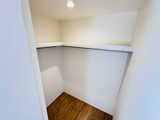 松戸市高塚新田新築戸建（高塚新田第３）の収納|6.2帖寝室・ウォークインクローゼット