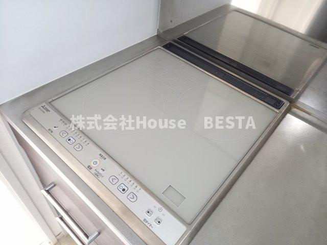 セレニテ神戸元町クレアのキッチン