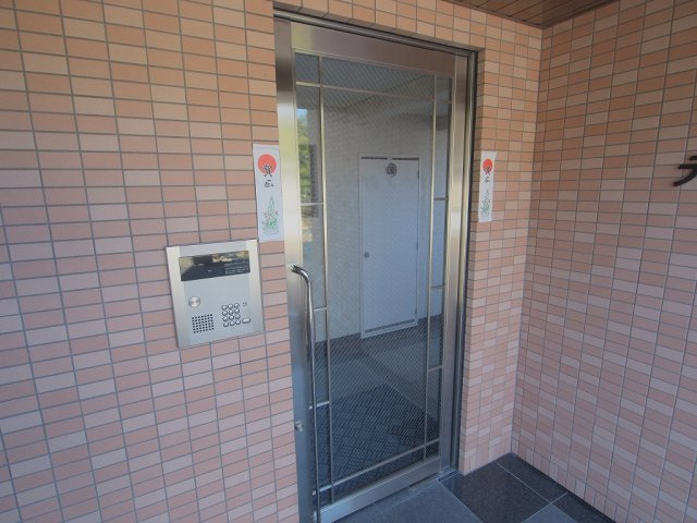 ティーア伴安のエントランス