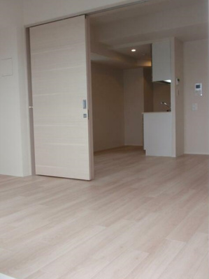 【寝室】 | ザ・パークハビオ高円寺 | 6.1帖の洋室。