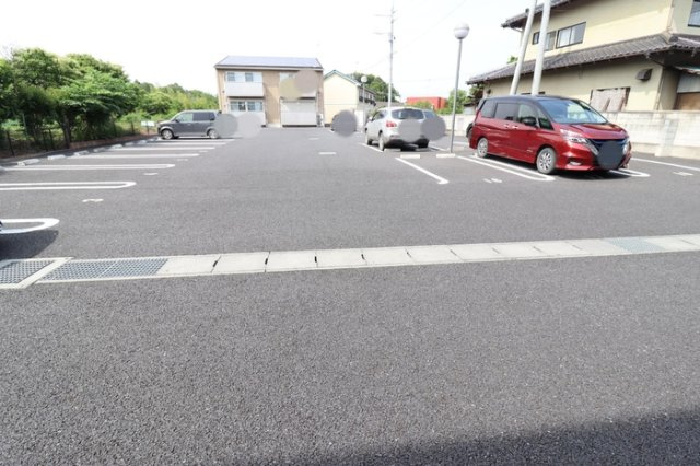 ノールロワールBの駐車場
