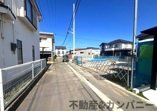 空港通7丁目の新築戸建の前面道路含む現地写真|前面道路含む現地写真です