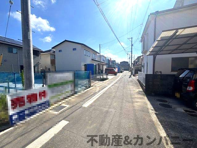 空港通7丁目の新築戸建の前面道路含む現地写真|前面道路含む現地写真です