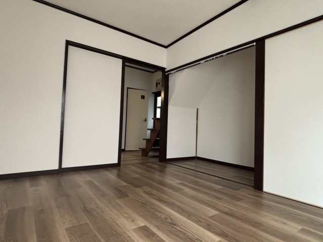 【洋室】 | 本一色1丁目戸建