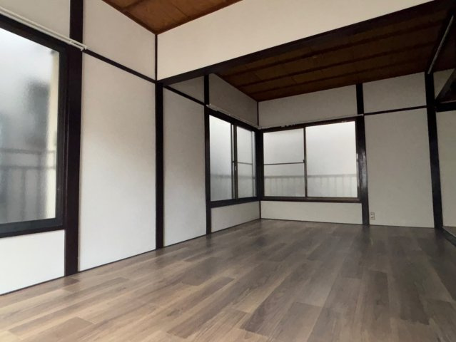 【洋室】 | 本一色1丁目戸建