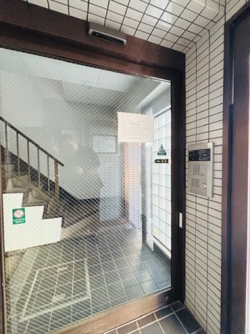 【エントランス】