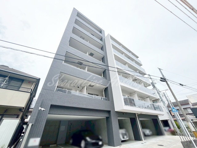 アパルトマン山手公園の外観|7階建てマンションタイプ☆