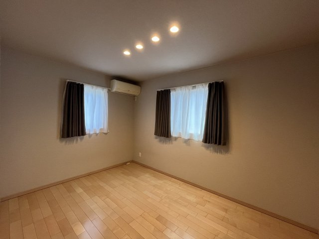 【洋室】 | 西川津町中古戸建 | きれいな洋室です