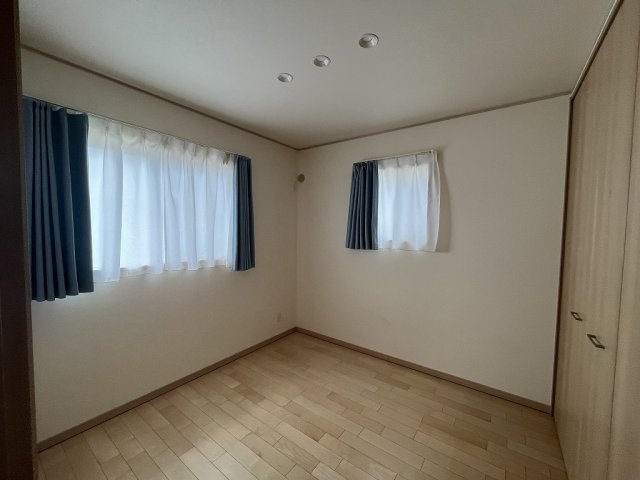 【洋室】 | 西川津町中古戸建 | 洋室です