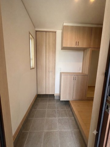 【玄関】 | 西川津町中古戸建 | 玄関です