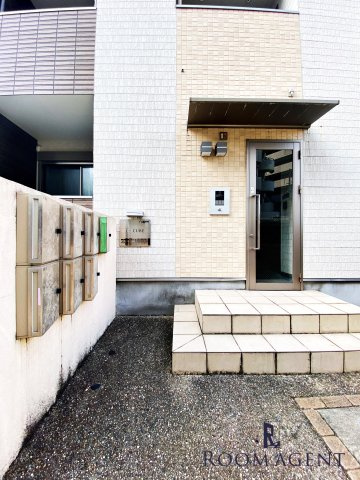 i-CUBEのエントランス