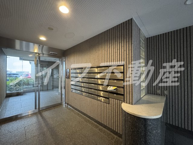 カサグランデ深江　仲介手数料無料のロビー|落ち着いたロビーです
