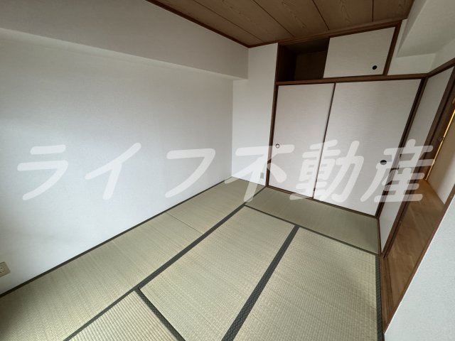 カサグランデ深江　仲介手数料無料の寝室|ゆとりの広さです