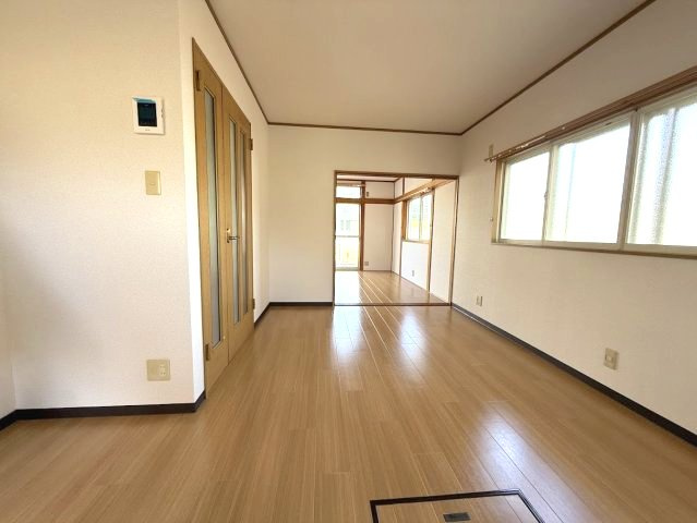 【居間・リビング】 | 田尾寺駅前戸建 | 田尾寺駅前戸建(Good Home)