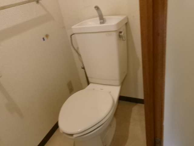 リブステージ横浜のトイレ|シンプルで使いやすいトイレです