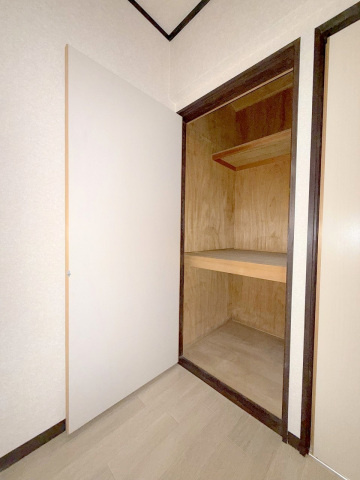 高岡マンションの収納