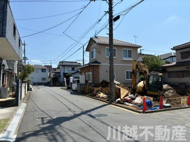 北西角地の整形地　ショッピングモールまで徒歩8分の前面道路含む現地写真|前面道路含む現地写真です