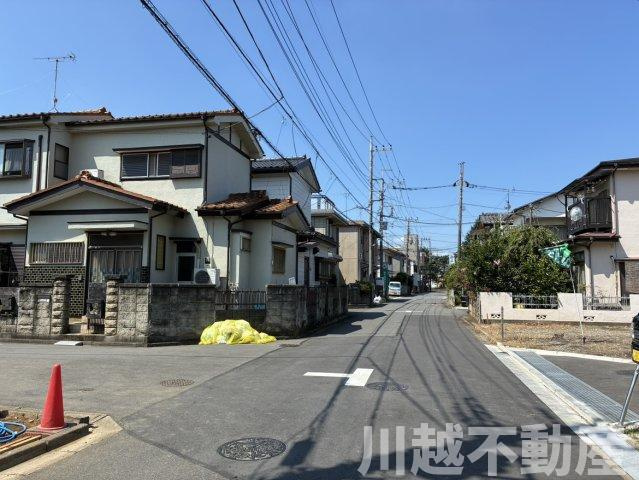 北西角地の整形地　ショッピングモールまで徒歩8分の前面道路含む現地写真|前面道路含む現地写真です