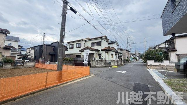 北西角地の整形地　ショッピングモールまで徒歩8分の前面道路含む現地写真|各種金融機関取り扱っています