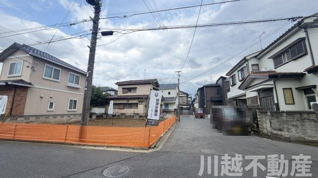 北西角地の整形地　ショッピングモールまで徒歩8分の前面道路含む現地写真|ご相談無料です