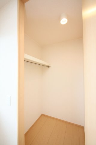 プランドール　A棟の収納|別部屋同一間取りのお写真となっております。