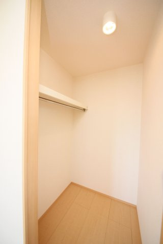 プランドール　A棟の収納|別部屋同一間取りのお写真となっております。