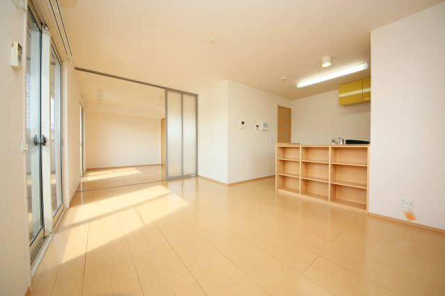 プランドール　A棟の内装|別部屋同一間取りのお写真となっております。