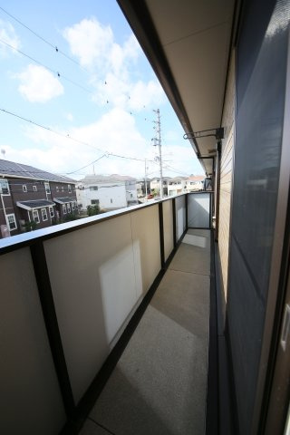 プランドール　A棟のバルコニー|別部屋同一間取りのお写真となっております。