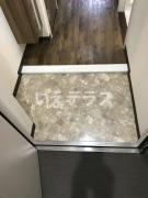 ウエストヒルズ大倉山の玄関