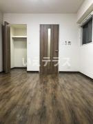 ウエストヒルズ大倉山の居間・リビング