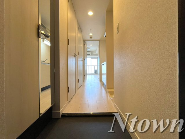 【玄関】 | プレサンス広小路通葵 | 明るい玄関です