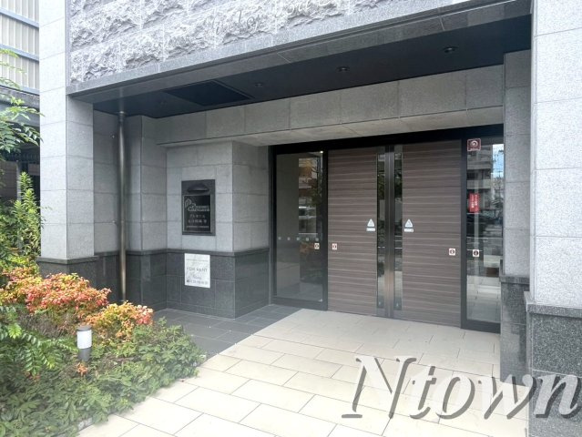 【エントランス】 | プレサンス広小路通葵 | 落ち着いたエントランスです