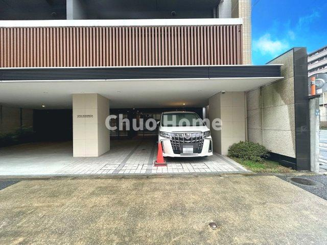 オープンレジデンシア両国森下の駐車場|【敷地内駐車場】最新の空き状況や費用などの詳細は担当スタッフまでお問い合わせください。