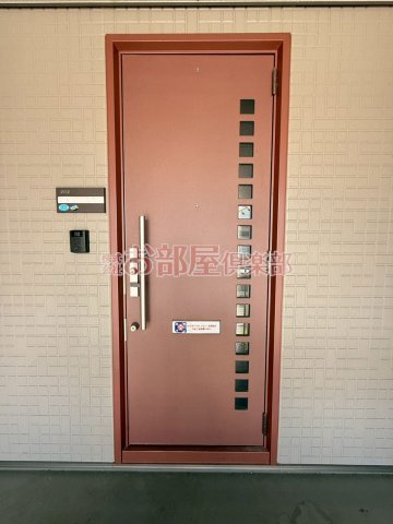 ルーンルディ―Ⅰの玄関|※別号室のお写真です