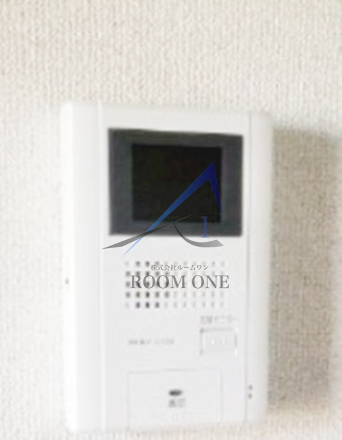 インベスト羽田Ⅲのセキュリティ|モニター付インターホンです。