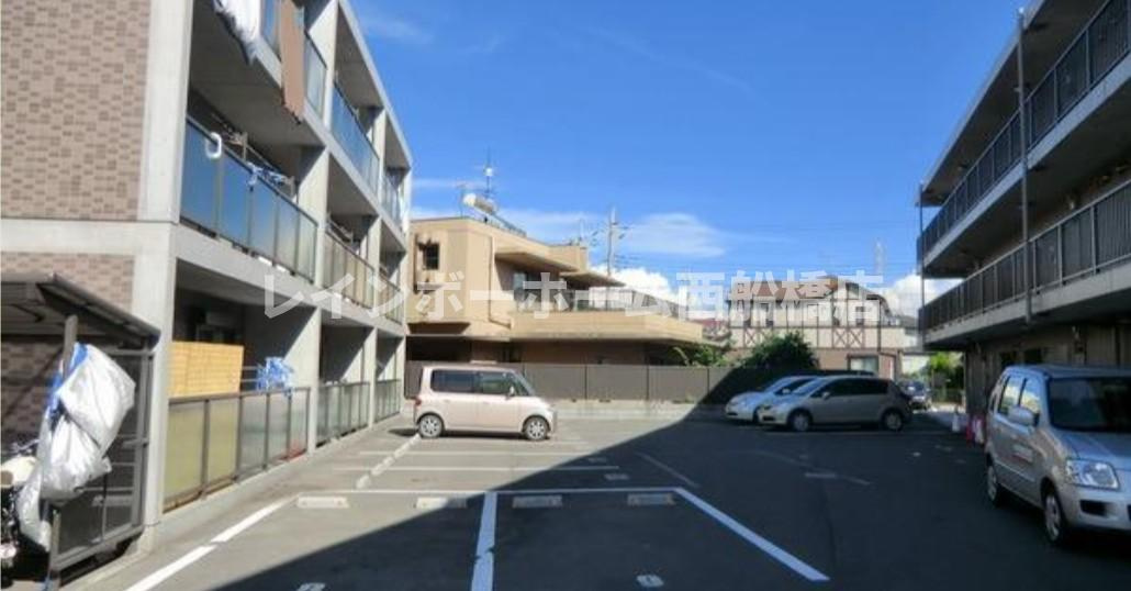 t.m.placeⅠの駐車場