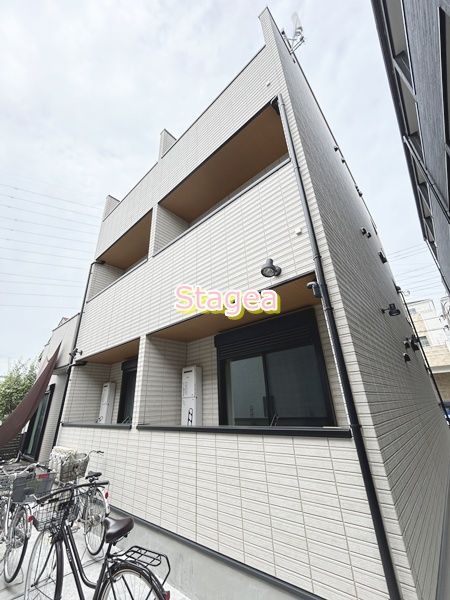 PYLONの外観