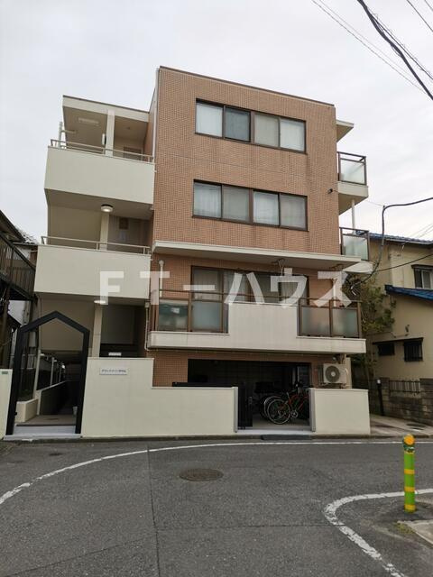 グランドメゾン本中山の外観