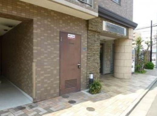 レジディア根岸のエントランス