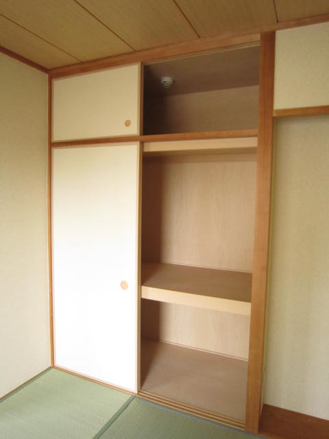 ベルク長岡京の収納
