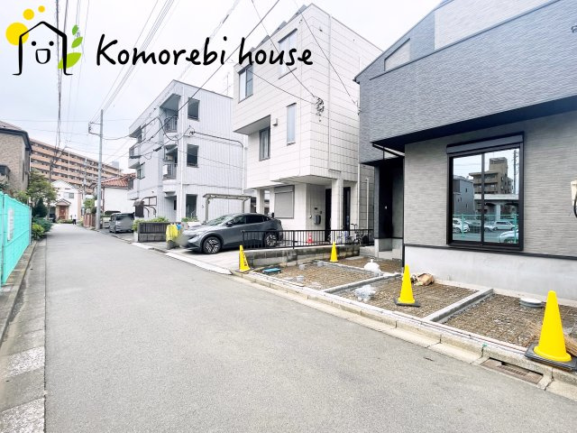 さいたま市大宮区土手町1131①　新築一戸建て　ミラスモ　01の前面道路含む現地写真|26.9.8