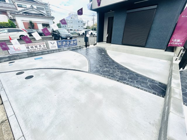 グラファーレ千葉市緑区あすみが丘１丁目４期の駐車場