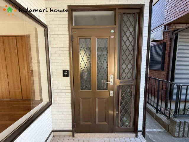上尾市中妻5丁目　中古戸建の玄関