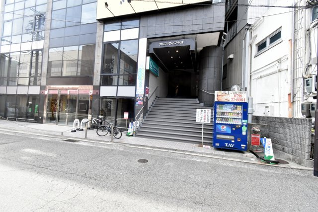 センスビルディング今津駅前のエントランス