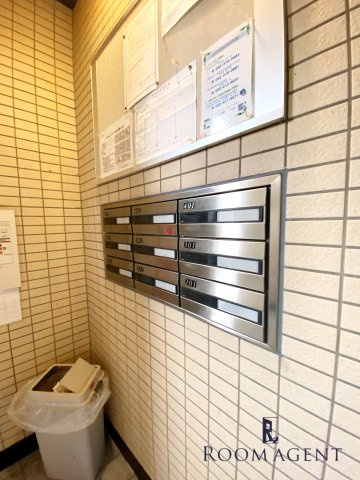 ラプーリア御器所のエントランス