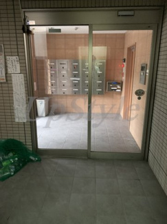 【エントランス】