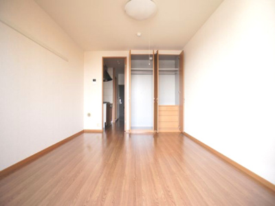 【居間・リビング】 | ルミエールＭ | 照明器具、快適に過ごせるエアコンが付いています♪